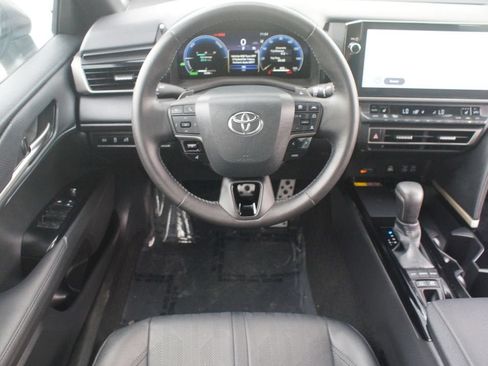 Certified 2025 Toyota Camry XSE FWD image 5