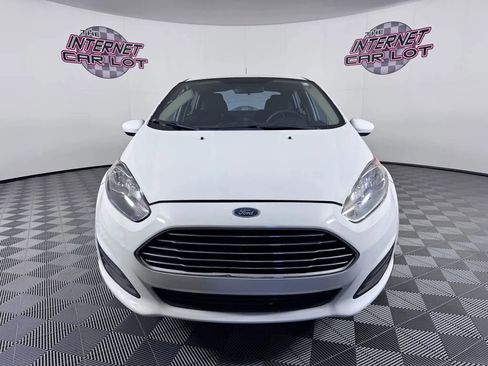 Used 2019 Ford Fiesta SE image 2