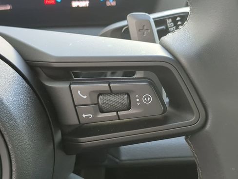 Used 2025 Porsche Panamera image 27