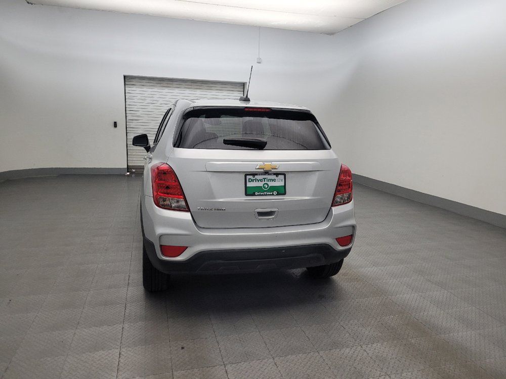 Used 2022 Chevrolet Trax LS w/ Tint and Cruise Package AWD/4WD image 6