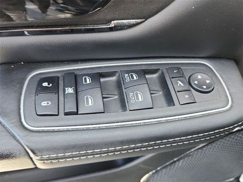 Used 2022 RAM 1500 Limited w/ Body Color Bumper Group image 24