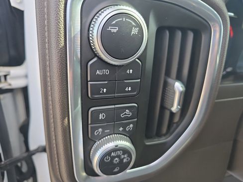 Used 2019 GMC Sierra 1500 SLT w/ SLT Premium Package image 22