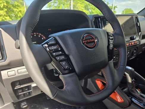New 2025 Nissan Frontier PRO-4X AWD/4WD image 11