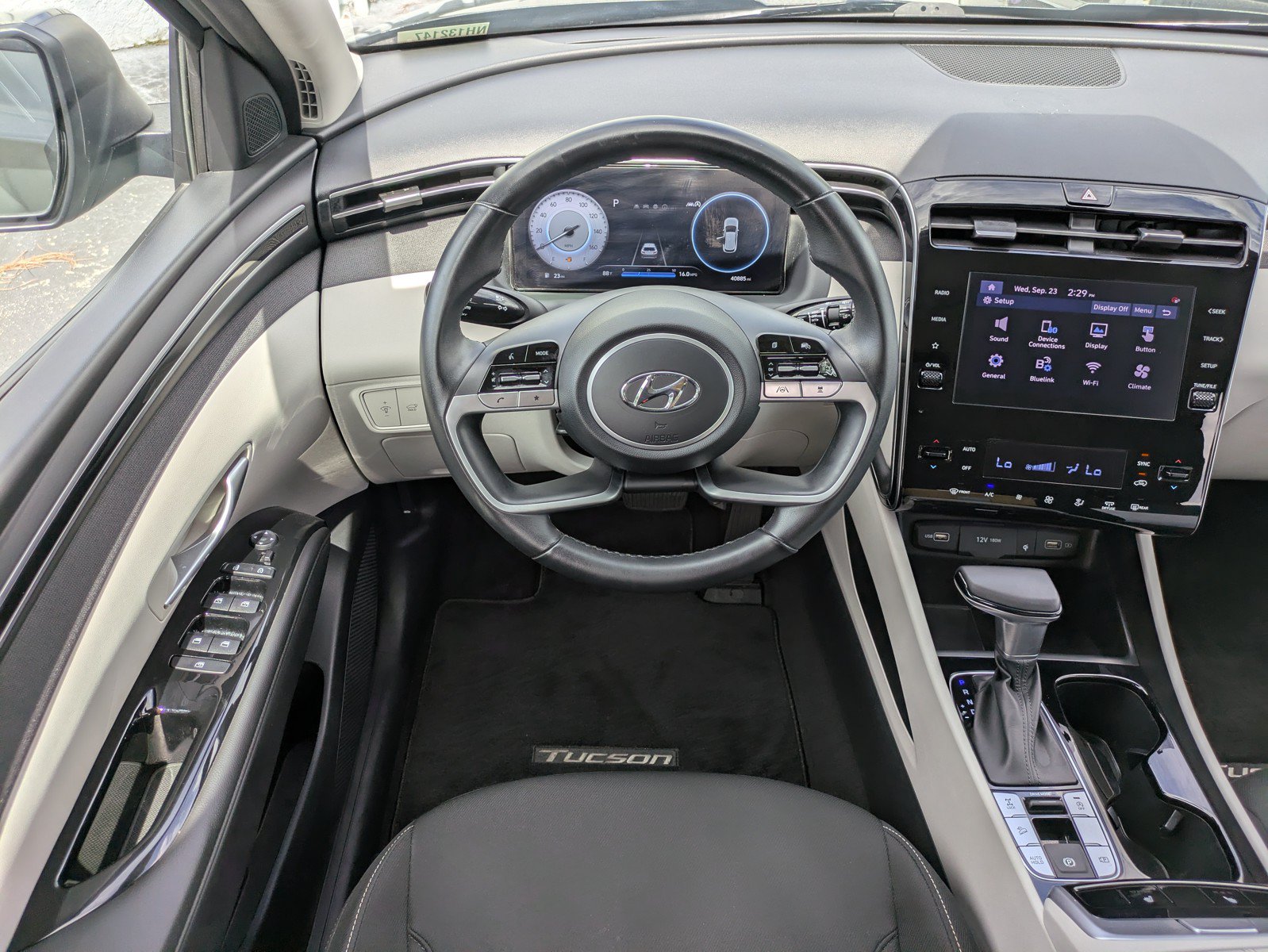 Used 2022 Hyundai Tucson SEL w/ Convenience Package AWD/4WD image 13