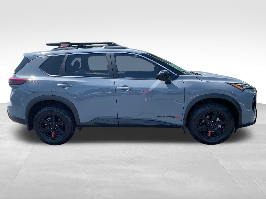 Certified 2025 Nissan Rogue SV AWD/4WD image 7