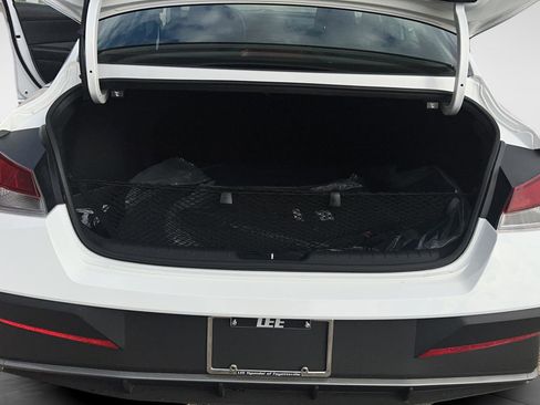 Certified 2025 Hyundai Elantra Sport image 16