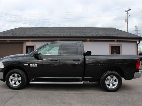 Used 2016 RAM 1500 ST w/ SXT Appearance Group image 10