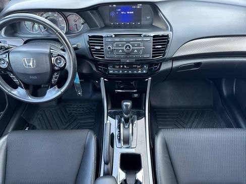 Used 2017 Honda Accord Sport image 16