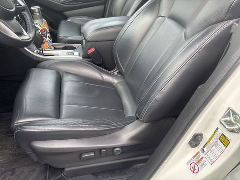 Used 2020 Subaru Ascent Limited w/ Technology Package image 7