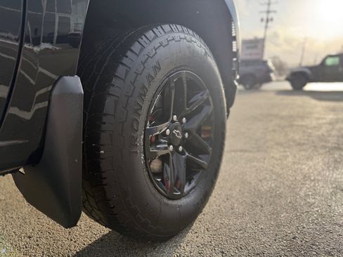 Used 2019 Chevrolet Silverado 1500 RST w/ All-Star Edition image 24