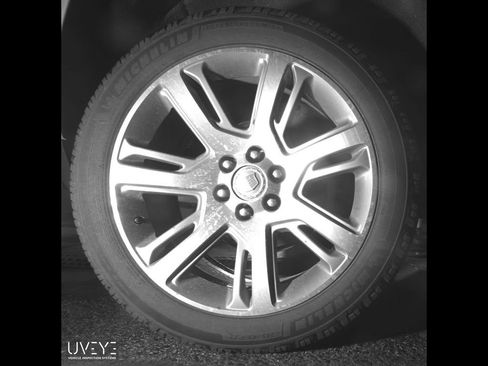 Certified 2018 Cadillac Escalade Platinum image 13