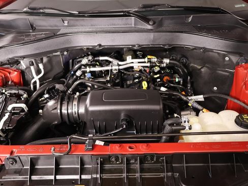 Used 2022 Ford Explorer XLT w/ Equipment Group 202A image 21