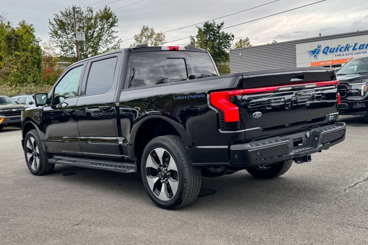 Used 2023 Ford F150 Lightning Platinum AWD/4WD image 5