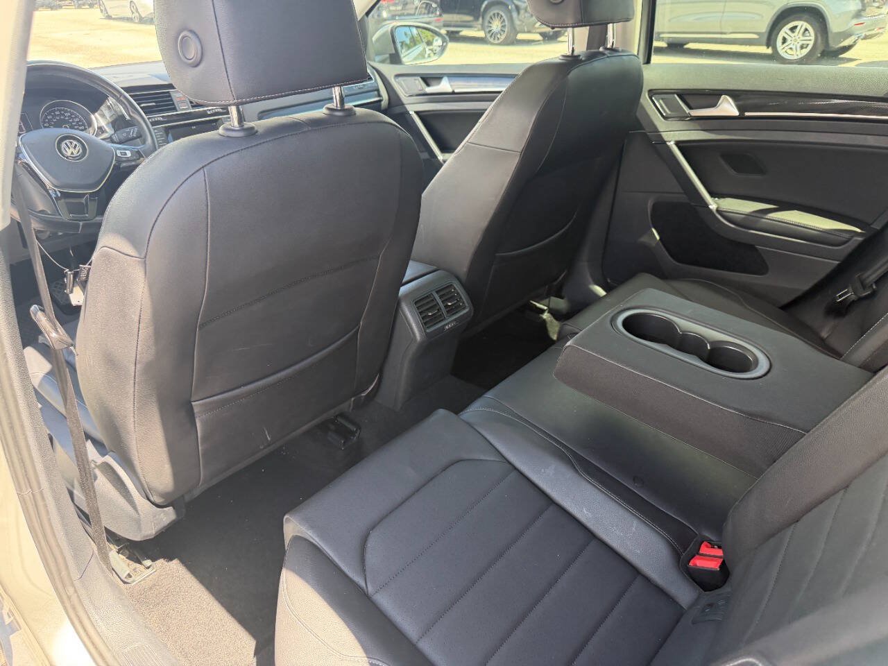 Used 2015 Volkswagen Golf TDI S FWD image 22