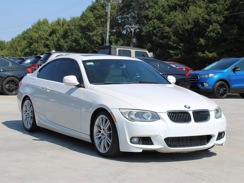 Used 2013 BMW 335i Coupe image 9