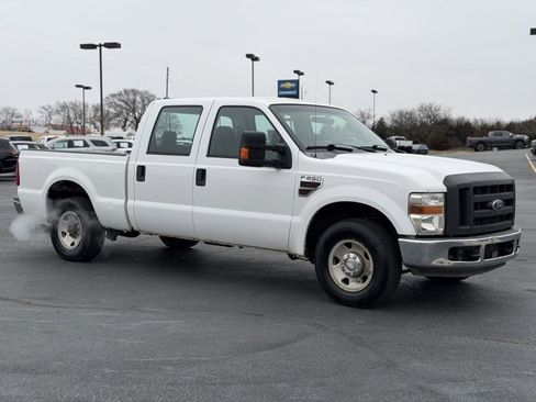Used 2009 Ford F250 2WD Crew Cab Super Duty image 1