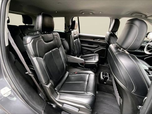 Certified 2021 Jeep Grand Cherokee L Limited w/ Trailer Tow Group (B) image 23