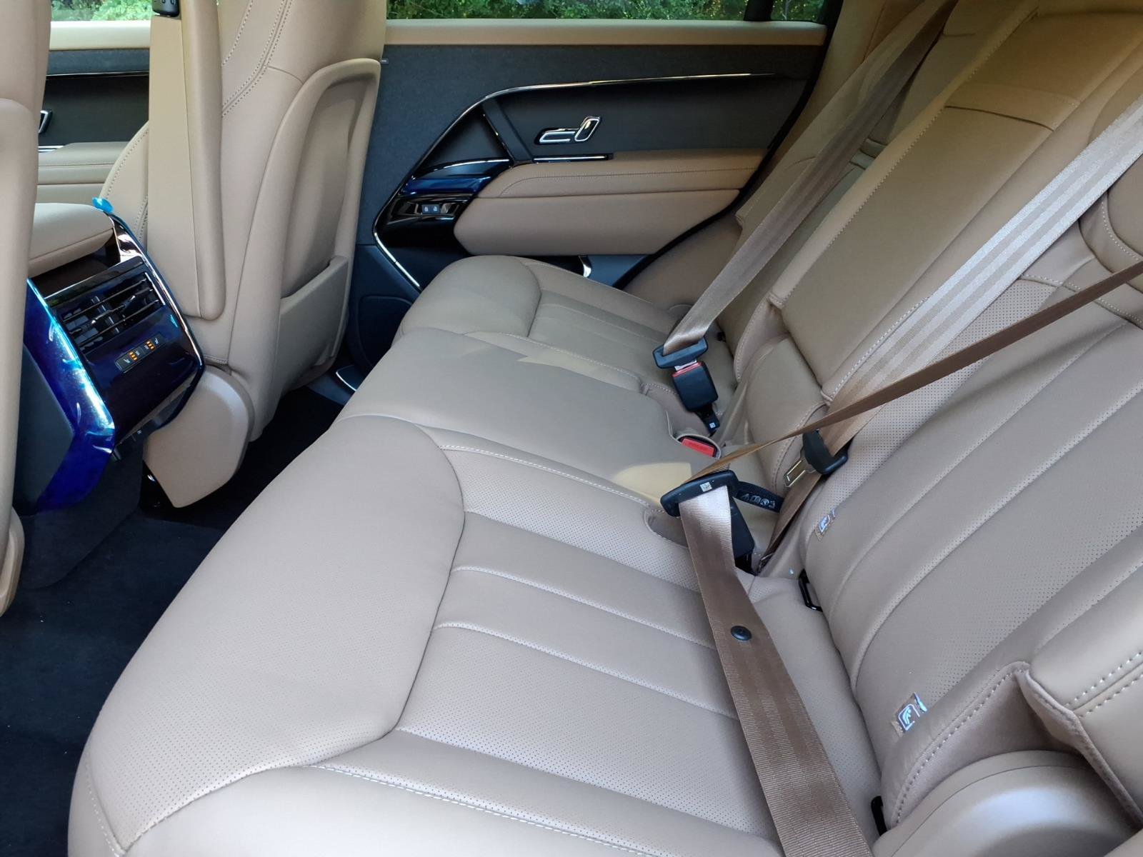 New 2027 Land Rover Range Rover Sport SE AWD/4WD image 5