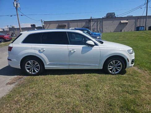 Used 2019 Audi Q7 3.0T Premium Plus AWD/4WD image 9