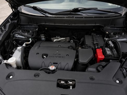 Used 2017 Mitsubishi Outlander Sport SEL FWD image 11