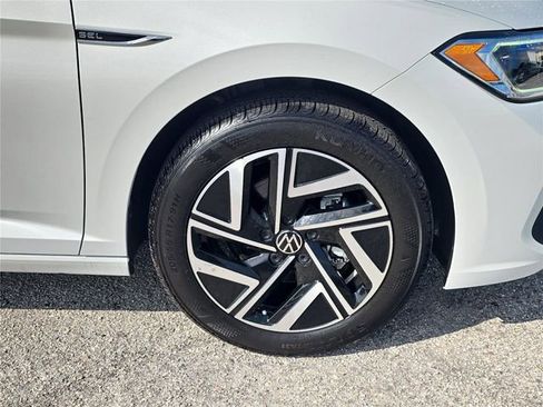 Used 2024 Volkswagen Jetta SEL FWD image 26