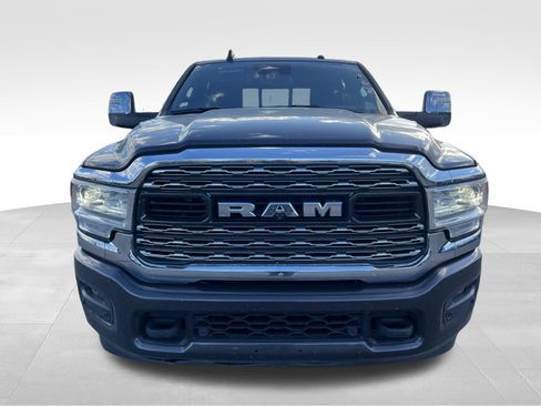Used 2023 RAM 2500 Limited AWD/4WD image 2