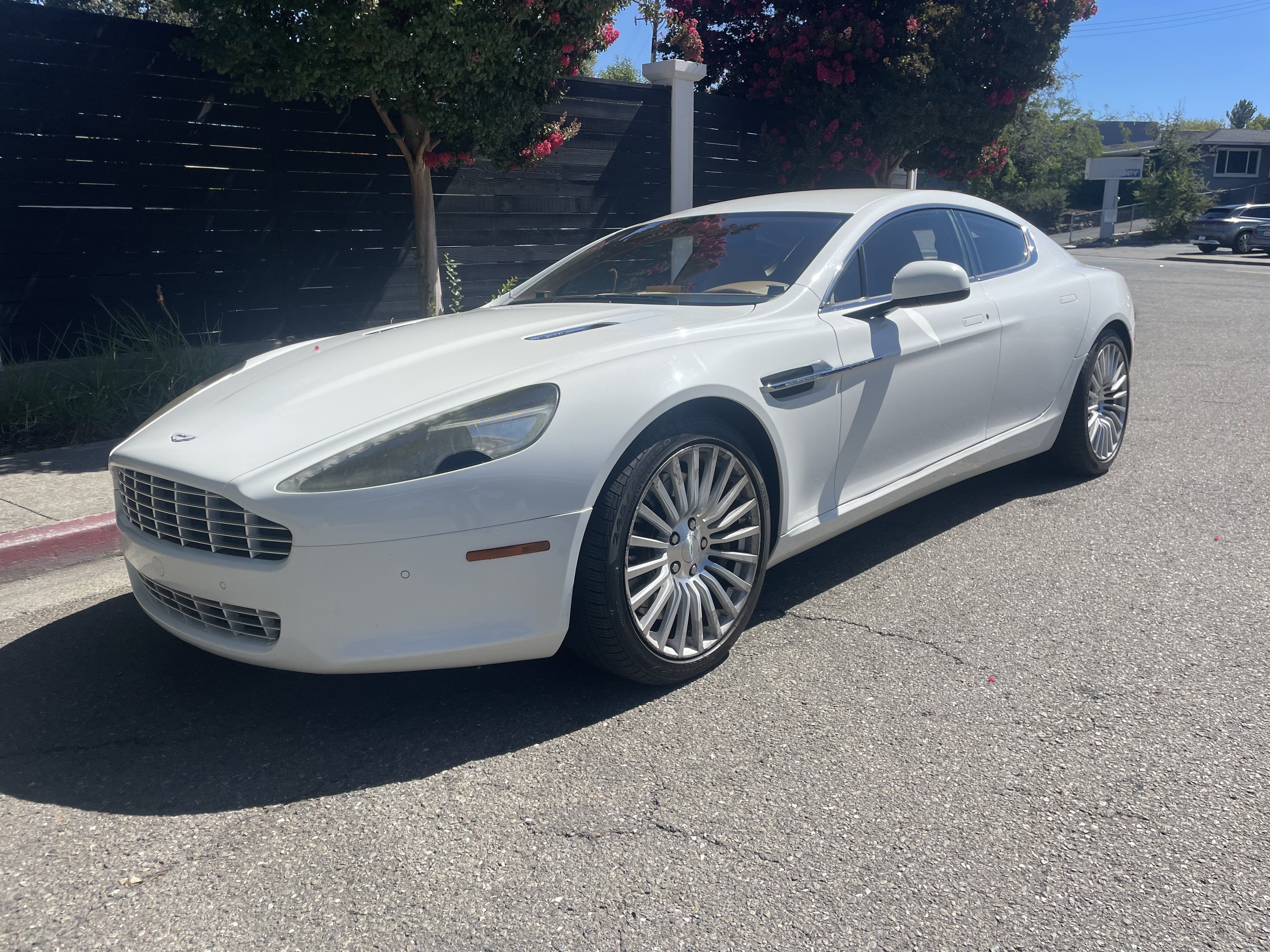 Used 2012 Aston Martin Rapide RWD image 6