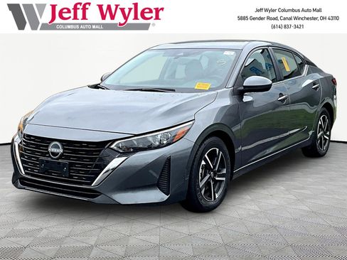 Used 2025 Nissan Sentra SV FWD image 1