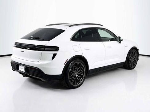 New 2025 Porsche Macan Turbo Electric image 9
