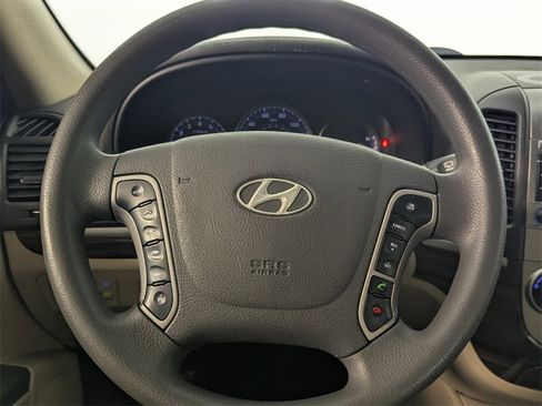 Used 2011 Hyundai Santa Fe GLS image 16