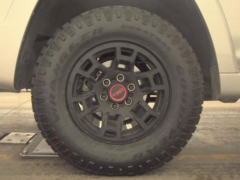 Used 2016 Toyota 4Runner Limited AWD/4WD image 20