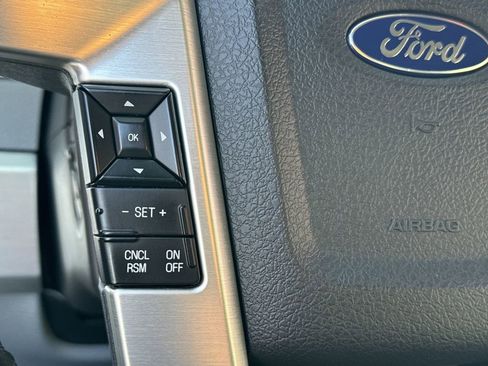 Used 2011 Ford F150 Platinum image 32