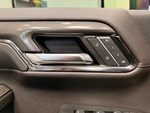 Used 2024 GMC Sierra 2500 AT4 w/ AT4 Premium Plus Package AWD/4WD image 28