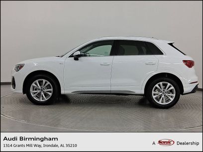 New 2025 Audi Q3 2.0T Premium w/ Convenience Package