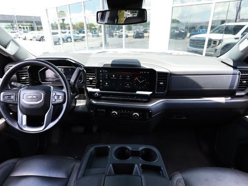 Used 2025 GMC Sierra 1500 SLT RWD image 34