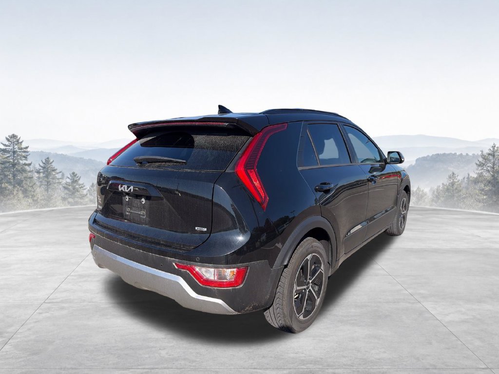 Used 2025 Kia Niro EX FWD image 9