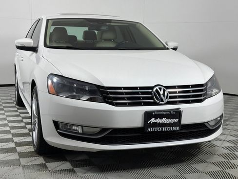 Used 2013 Volkswagen Passat TDI SEL Premium image 3