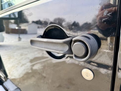 Used 2013 Jeep Wrangler Unlimited Sahara w/ Dual Top Group image 23