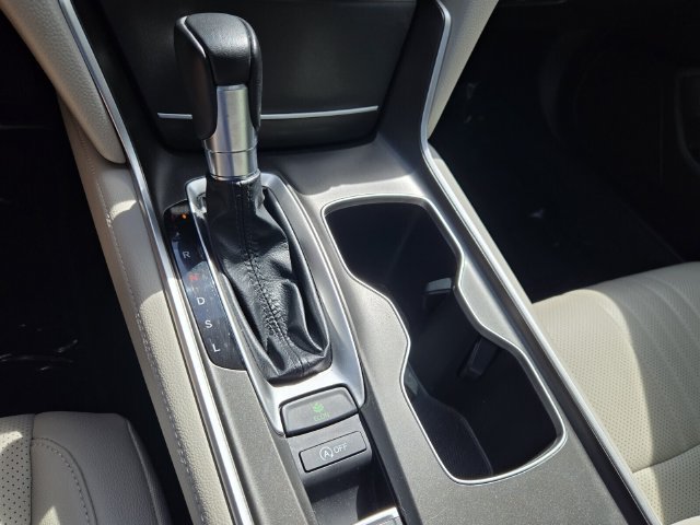 Used 2022 Honda Accord EX-L image 18