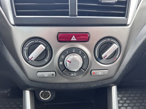 Used 2010 Subaru Forester 2.5X Premium image 14