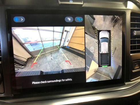 New 2026 Ford F250 Lariat w/ Black Appearance Package image 16