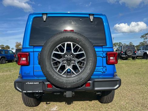 New 2025 Jeep Wrangler Sahara image 4