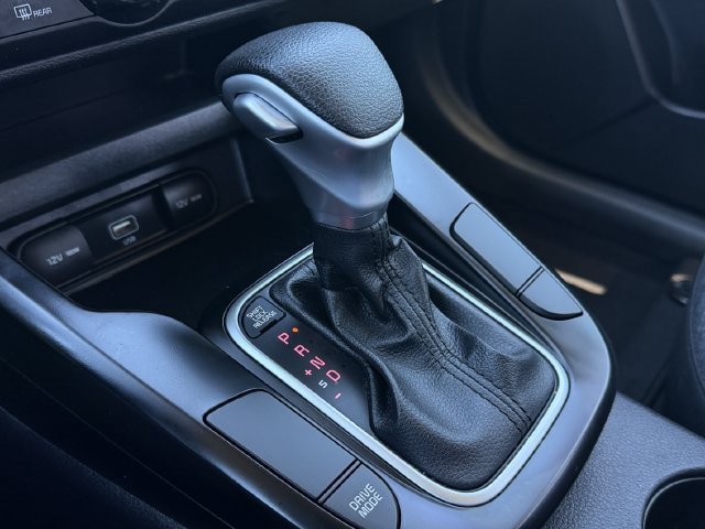 Used 2020 Kia Soul S FWD image 18