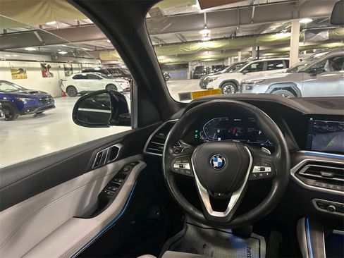 Used 2023 BMW X5 xDrive45e w/ Climate Comfort Package image 22