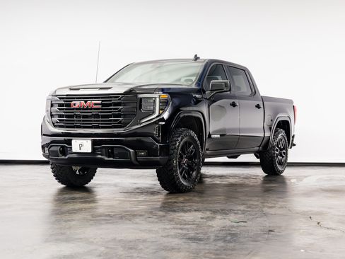Used 2024 GMC Sierra 1500 Elevation w/ LPO, Elevation Black Package AWD/4WD image 7