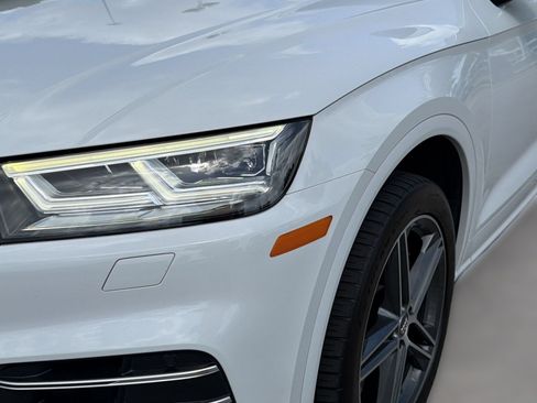 Used 2020 Audi SQ5 Premium Plus w/ Premium Plus Package AWD/4WD image 11