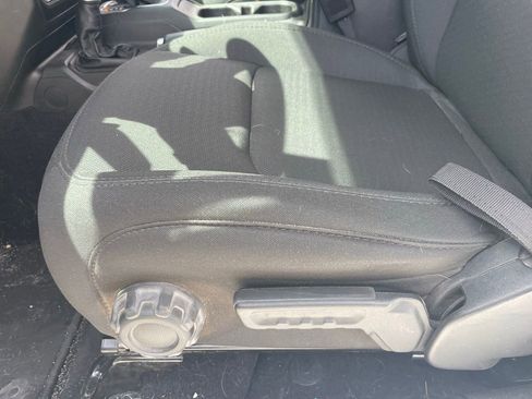 Used 2023 Jeep Wrangler Sport S image 4