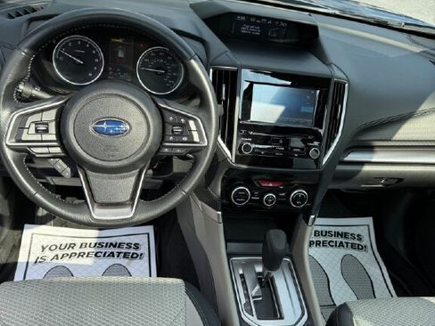 Used 2021 Subaru Forester Premium image 8