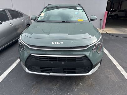 Used 2024 Kia Niro EX
