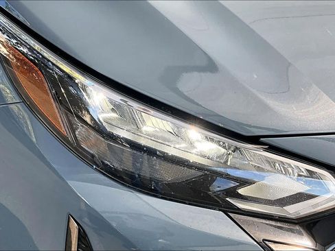 Used 2024 Nissan Sentra SR w/ SR Premium Package FWD image 28
